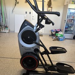 Bow Flex Max Trainer 