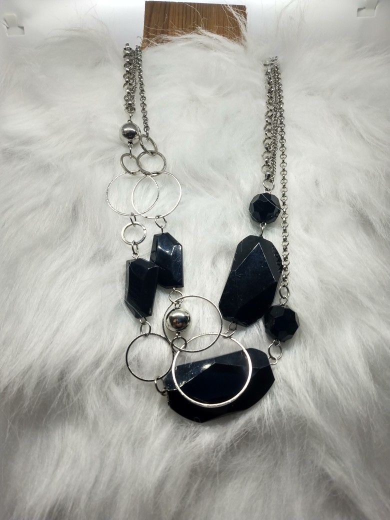 Silvertone And Black Bead Single Strand Necklace