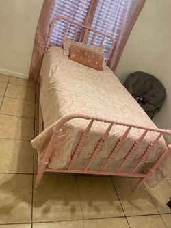Pink twin bed