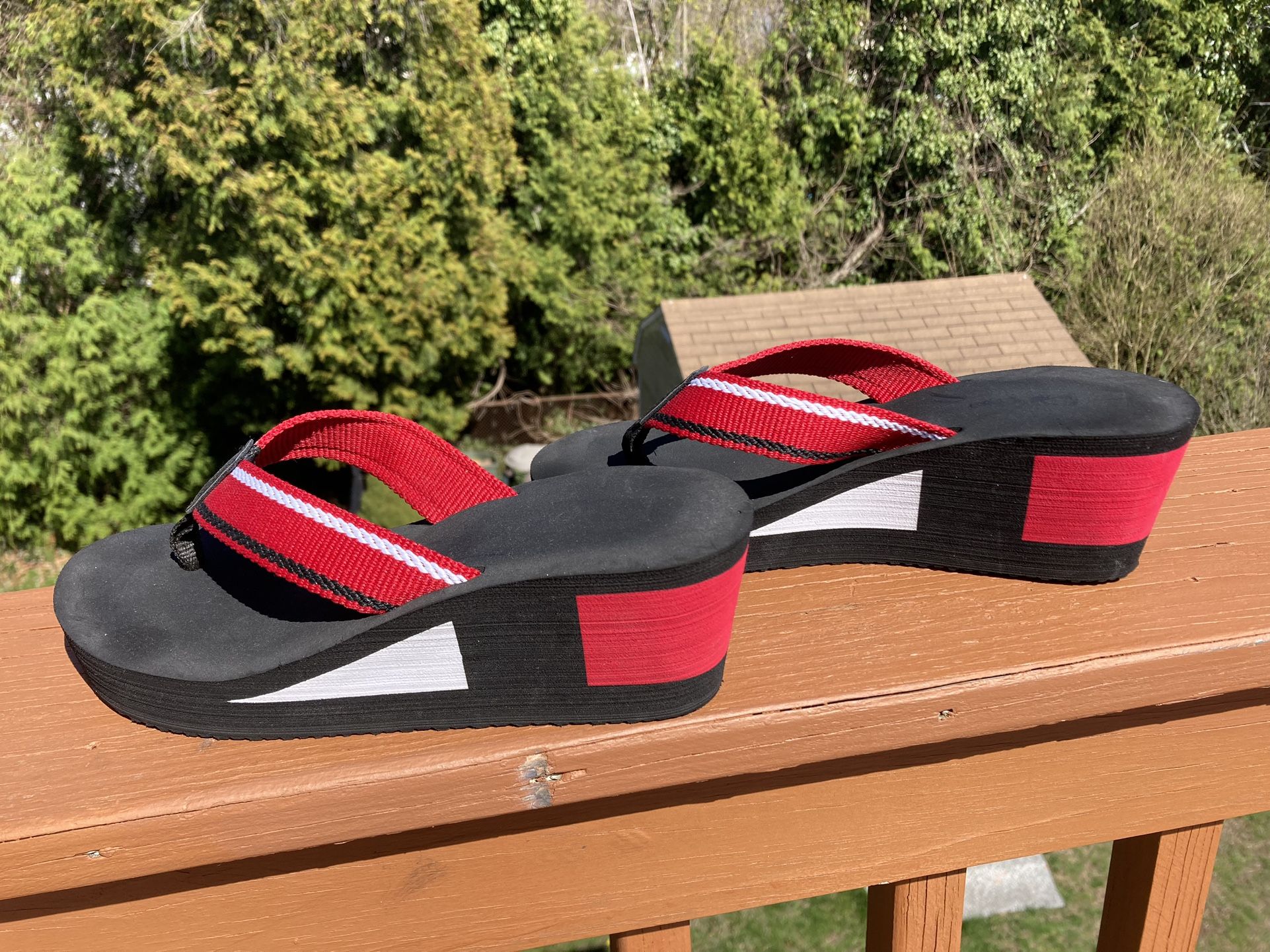 Woman’s Wedged Flip Flops