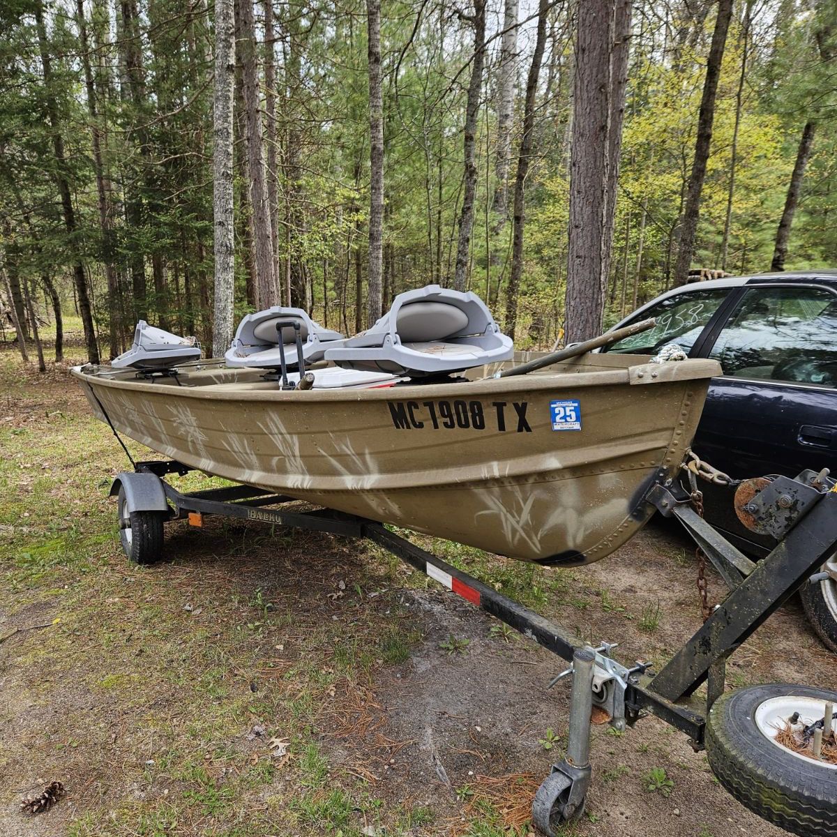 V Bottom 16ft Fishing Boat +Gas Motor