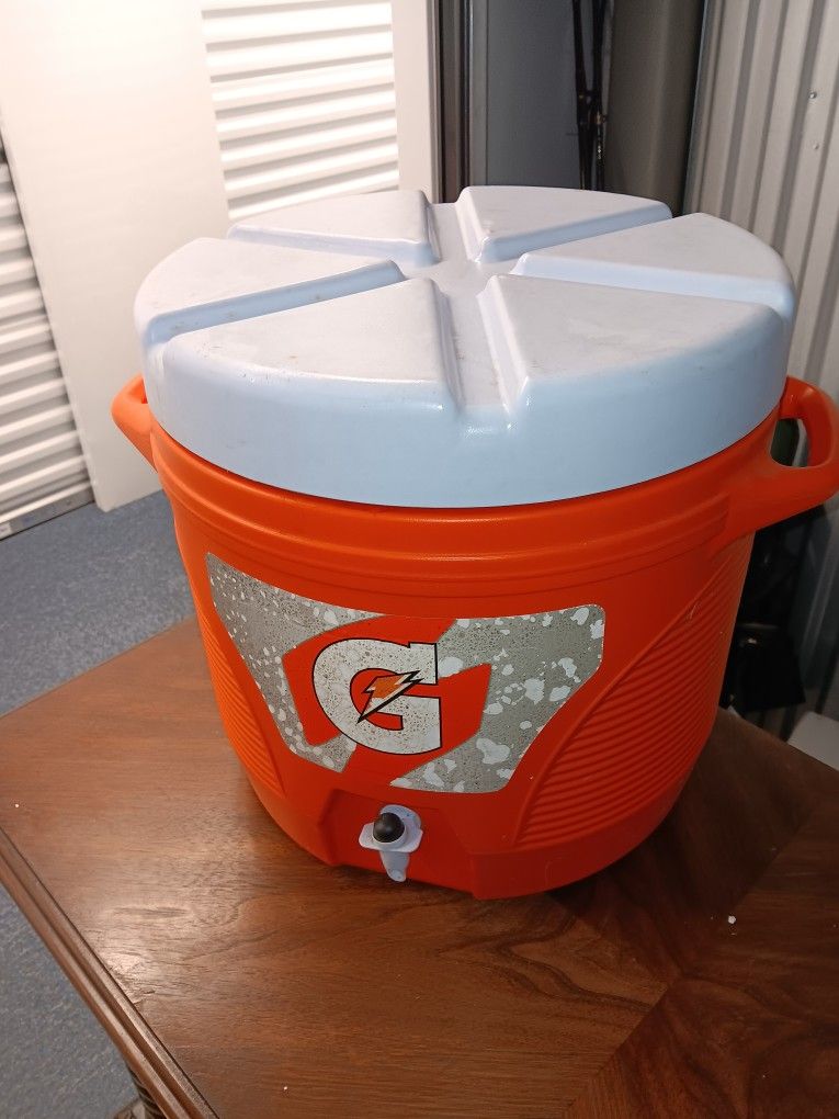 Gatorade (7 Gallon) Cooler 