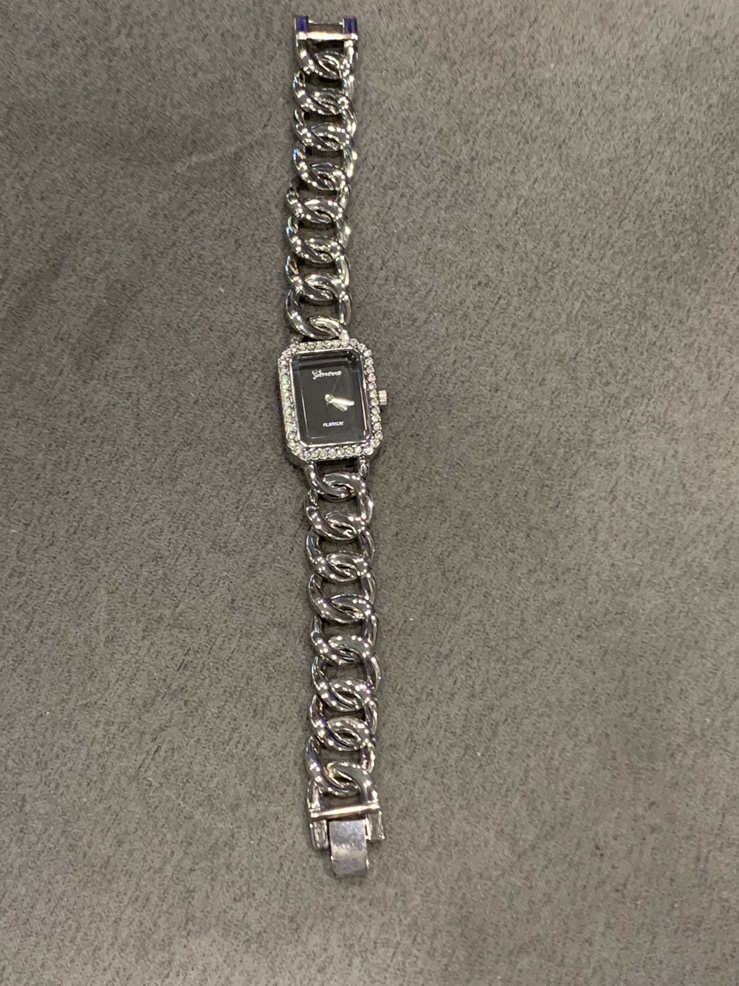 Bracelet Watch. Like New Condition. Stainless Steel 
