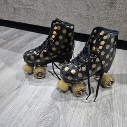 ROLLER DERBY /// SKATE, SIZE 12-2 FOR YOUTH, IN GOOD CONDITION $25