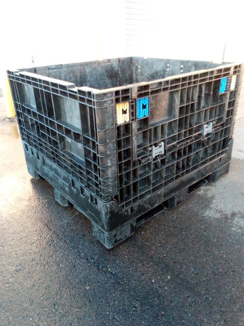 Buckhorn Folding Bulk Container