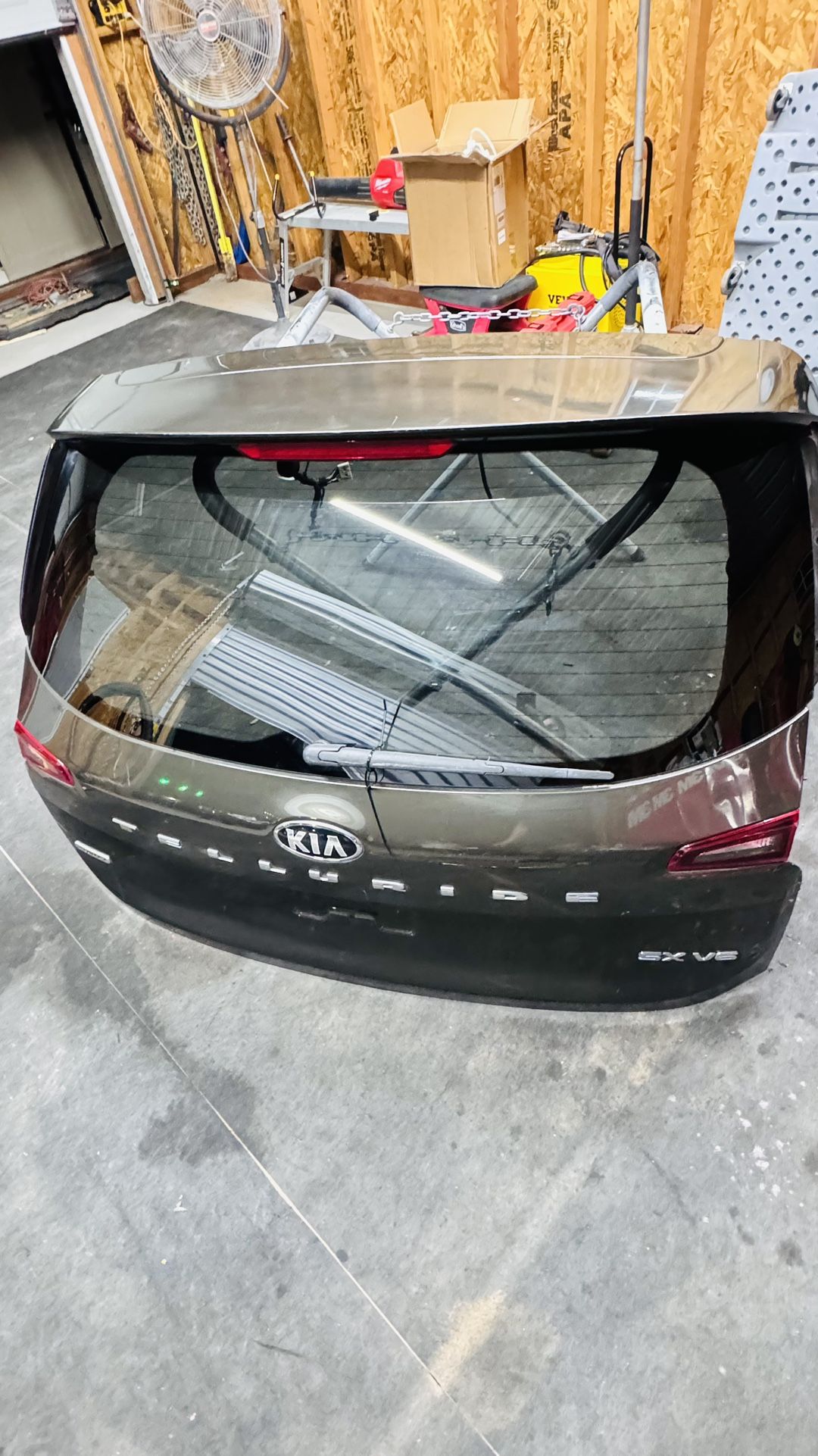 2021 Kia Telluride Deck Lid
