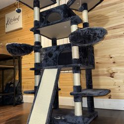 Epic Cat Tree  (brand New ) Delivery  Availiable 