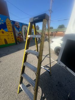 Husky 6 ft ladder