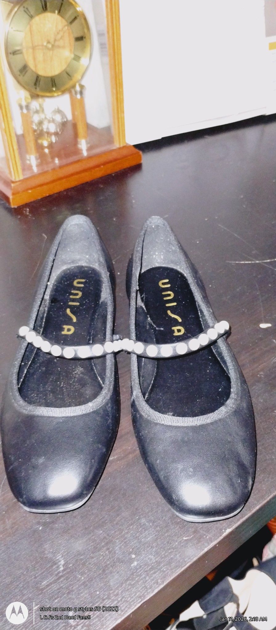 Women's Ballerina Flats Accented w/Faux Pearls sz. 7