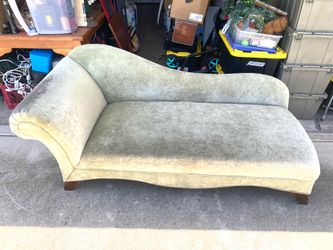 Chaise lounge chair