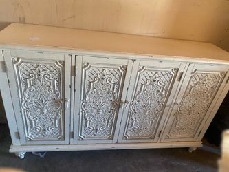 Bakers Rack /TV Stand