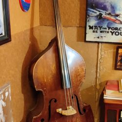 Double Bass Guitar