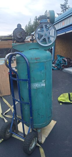 Rol-Air Vintage Upright Air Compressor