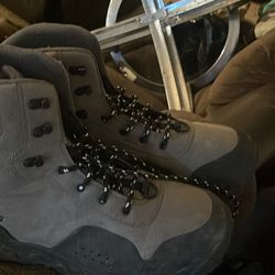 Orvis Hiking Boots Size13 W/ Leather Shoe Horn