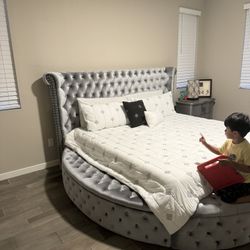 Round Bedroom Sets Queen Cal King Led 