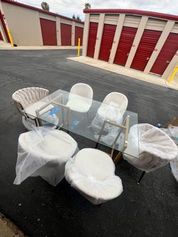 Dinning table