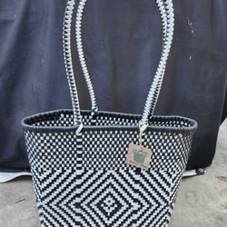 Mexican Plastic Tote Bag: Bolsa Tejida a Mano de Plastico , Hecho en Mexico