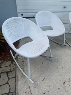 4 White Wicker Outdoor Rocking Chairs