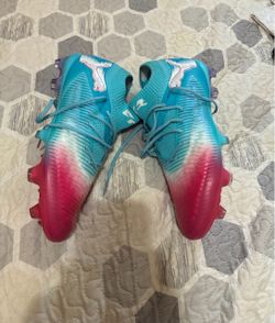 Puma Future 8 Ultimate Recharge Soccer Cleats