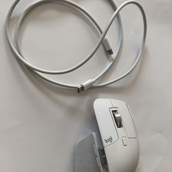 Logitech MX Master 3S Mouse – White – Excellent Condition