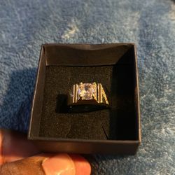 Gold Plated Size 9 Ring 