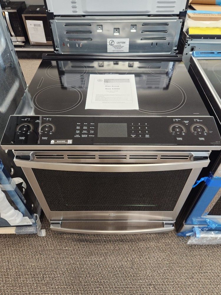 Profile 30 in 4 Burner Element Smart Slide-In Induction Range in Fingerprint Resistant Stainless w/ Convection, Air Fry