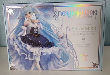 Snow Miku 2019: Snow Princess Ver. 1/7 Scale Figure (10th Anniversary)