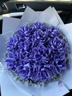 purple dahlia bouquet