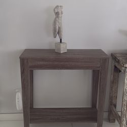 Mesita de madera para entrada