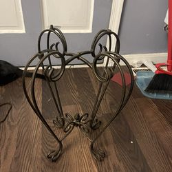 Pot Or Plant Stand. Metal  And Foldable  For Storage    