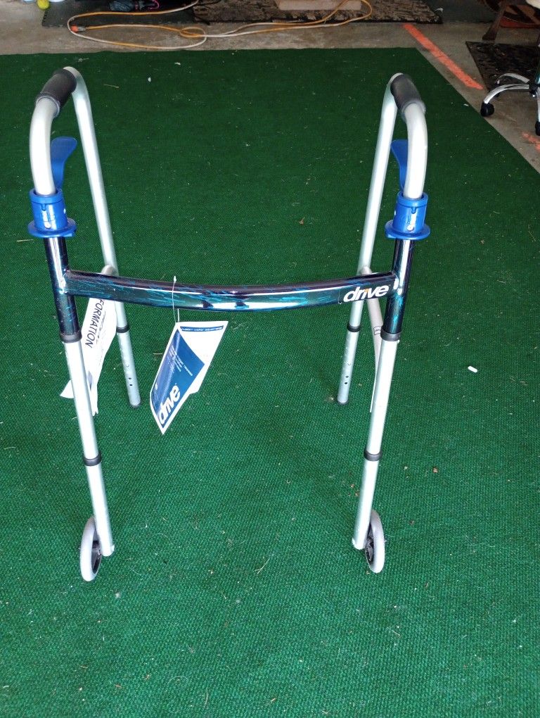 Dual Handle Palm Release Walker