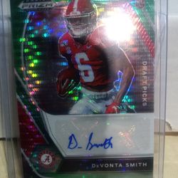 Devonta Smith Autograph 