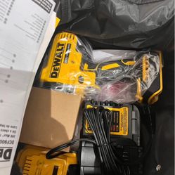 DEWALT 20V MAX XR 1/2 in. High Torque Impact Wrench with Hog Ring Anvil Kit