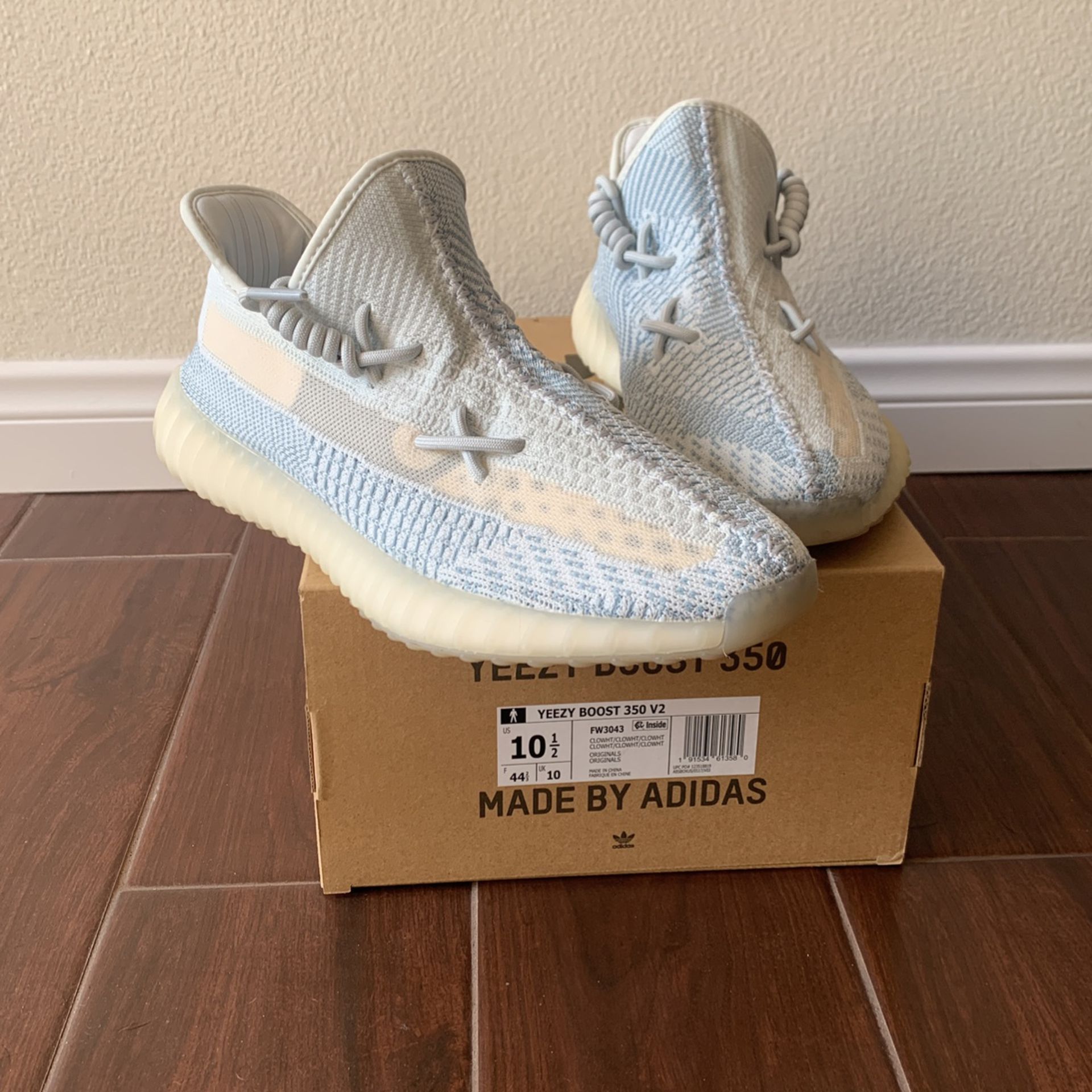 Yeezy Cloud 350 V2 for Sale in Carlsbad, CA OfferUp