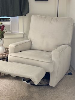 Glider and Recliner in Excellent Condition