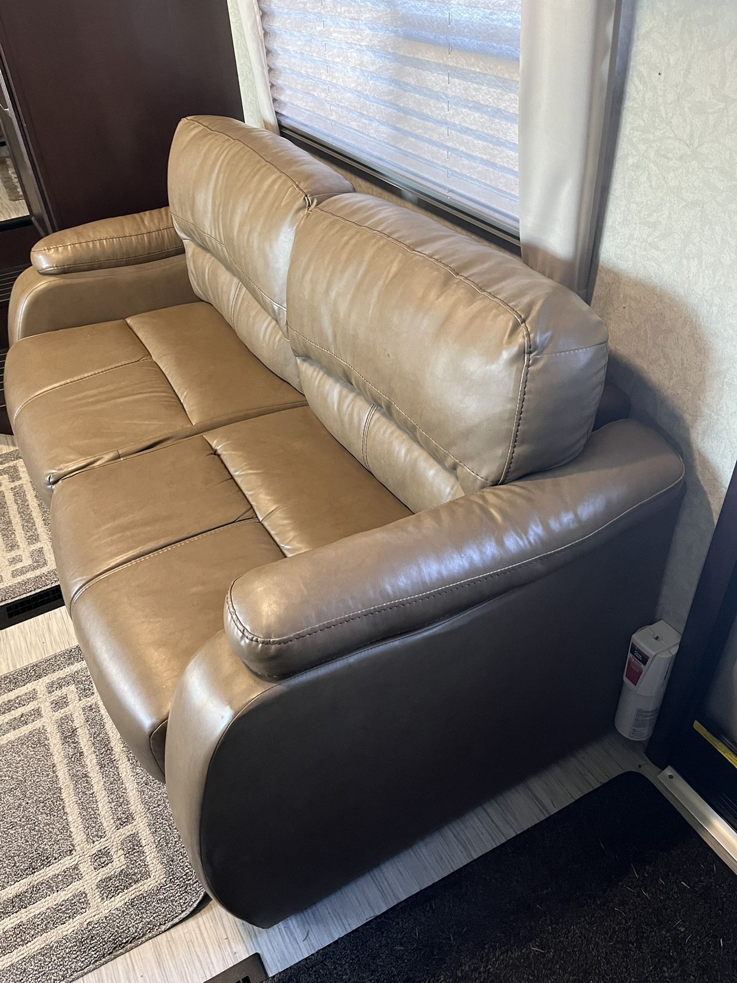 Tri Fold Love Seat/bed