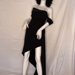 New Dress, Black Color In Petite Sizes US size 6,8,10 In Eur Sizes 38,40,42
