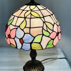 Tiffany Style Vintage Stained Glass Table Lamp  Floral