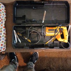 Dewalt Sawsaw 