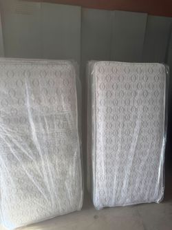 TWIN MATTRESS 89
