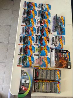 Hot wheels lot mixed cars