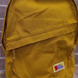 Fjällräven "Acorn" 16L Vardag 16 Laptop Bag (Fjallraven Hiking Backpack)