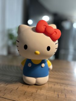 Hello Kitty Coin Bank