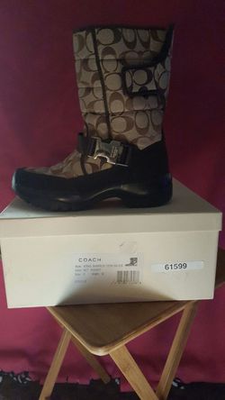 Coach boots size 6