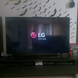 LG 70” Smart webOS TV 📺 & Xbox 360 Modded Console W/1,027 GAMES🎮