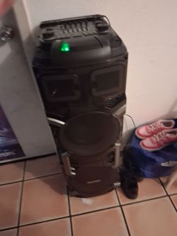 Rechargeable party speaker box