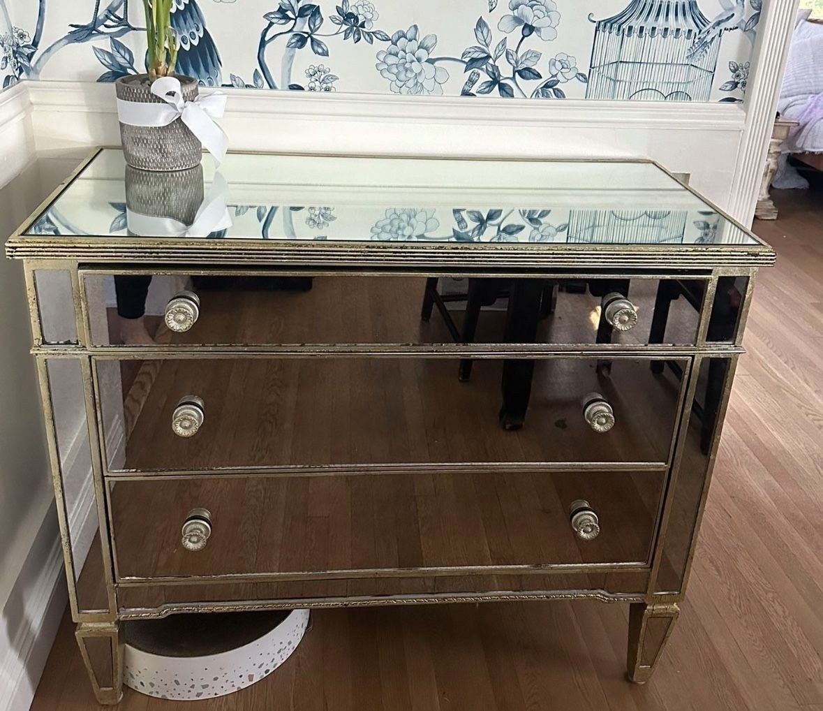 Z Gallerie / Bassett Borghese Mirrored Dresser