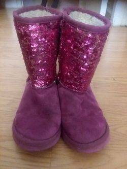 Girls boots