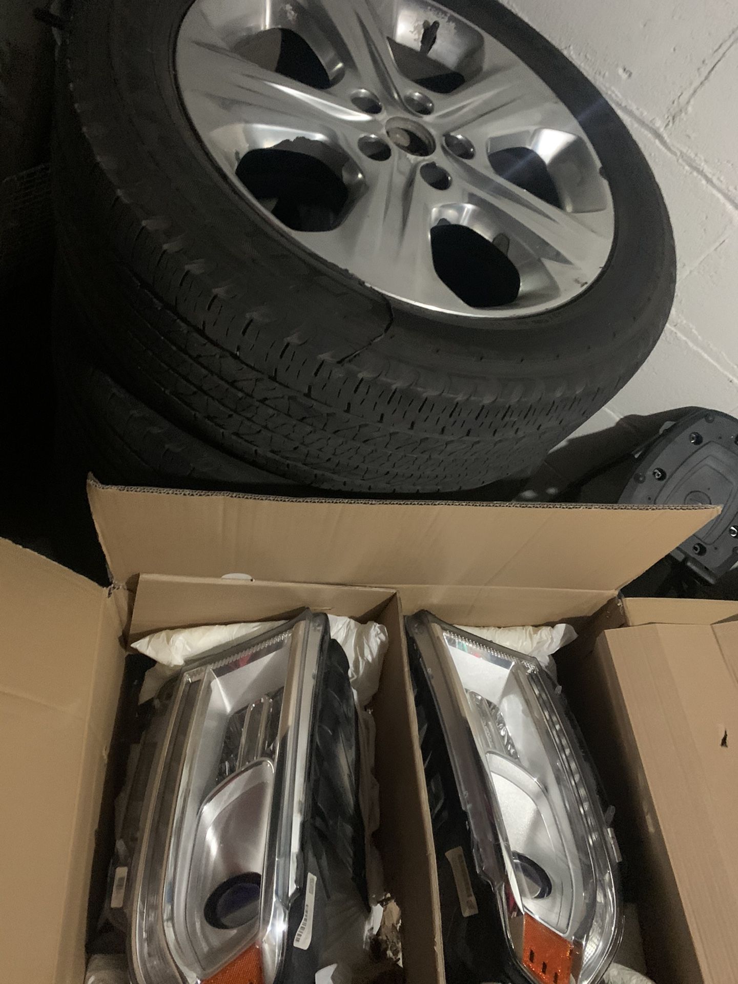 Rims And Headlights