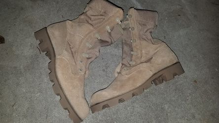 Military desert boots
